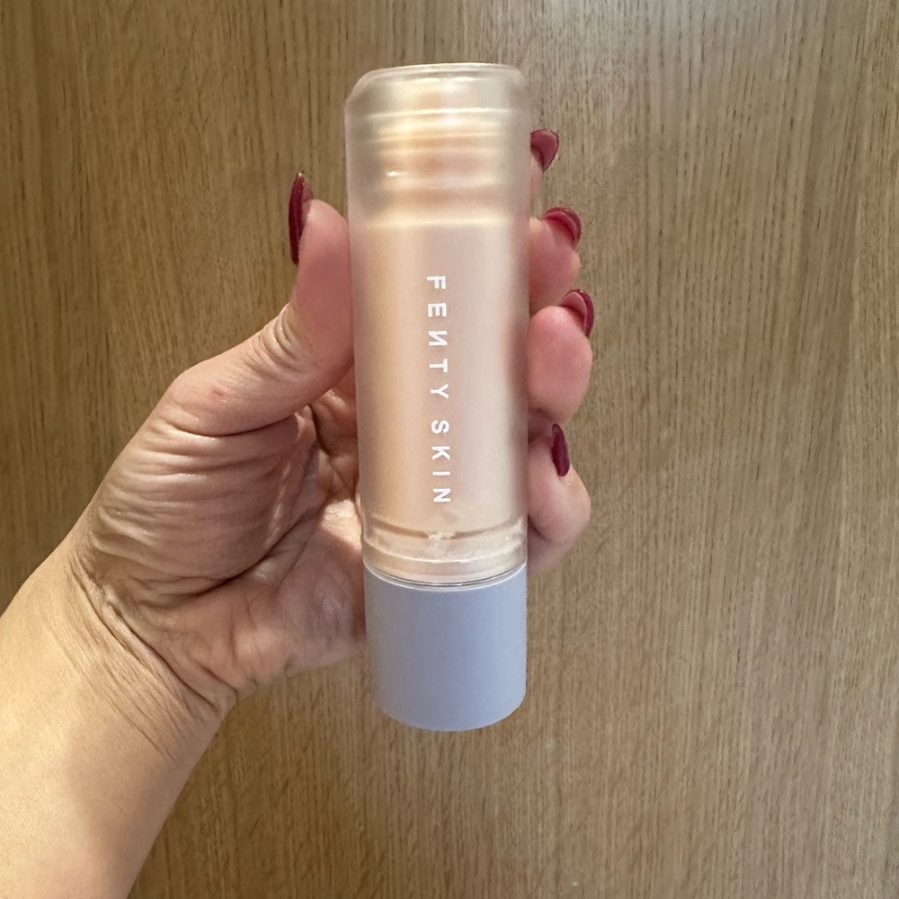 Fenty skin WATCH YA TONE NIACINAMIDE DARK SPOT SERUM